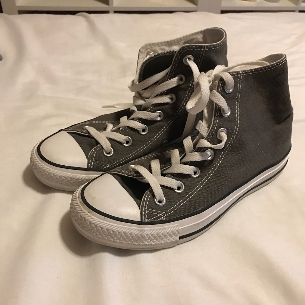 Grey HighTop Converse Size 7